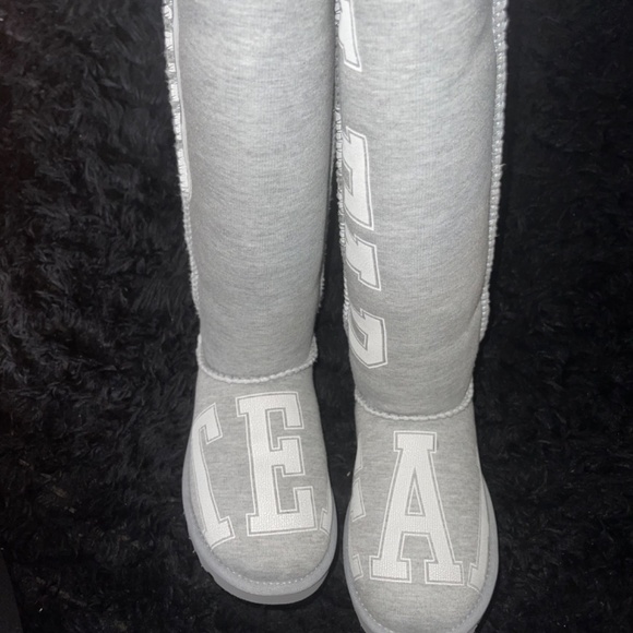 Telfar Ugg boots light grey - Picture 3 of 9